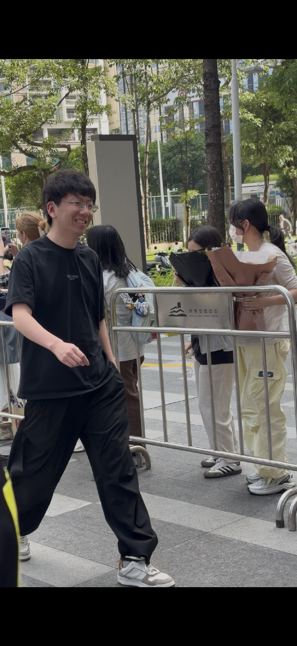AL战队粉丝分享转会期瓜：野辅续约因信任爱笑